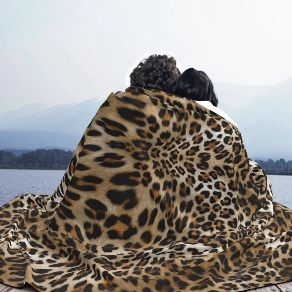 Leopard Pattern Throw Blanket, Brown Cheetah Print Flannel Fleece Blankets, Fuzzy Plush Animal Spot Blanket for Bed Couch Sofa